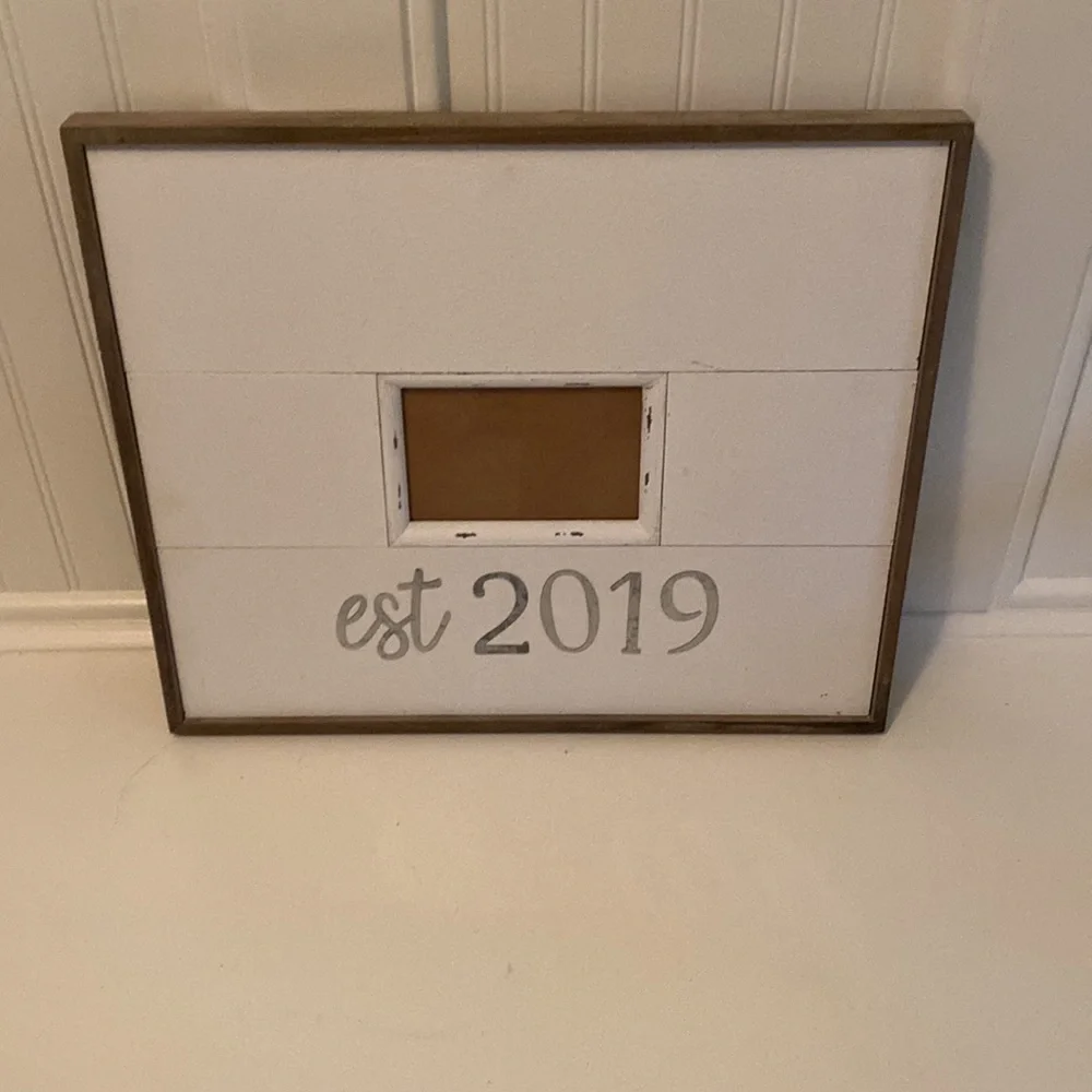 ❤️Beautiful Picture or Art Frame White Shiplap & Bleached Wood - Picture 2 of 5